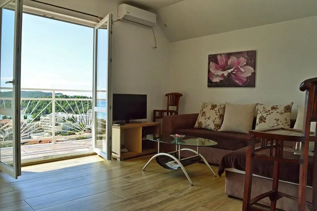 Бечичи: Apartments Nikčević