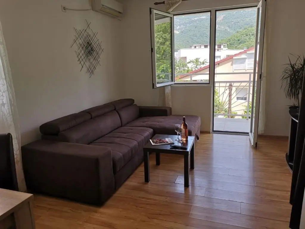 Бечичи: Apartments Nikčević