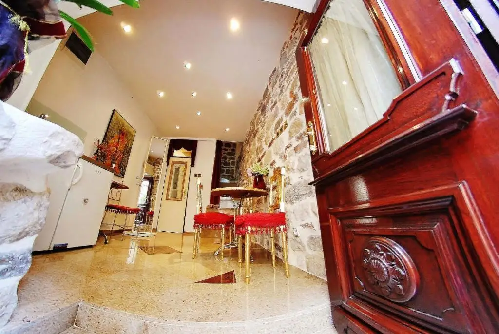 Доброта: VG Three Bedroom Castle
