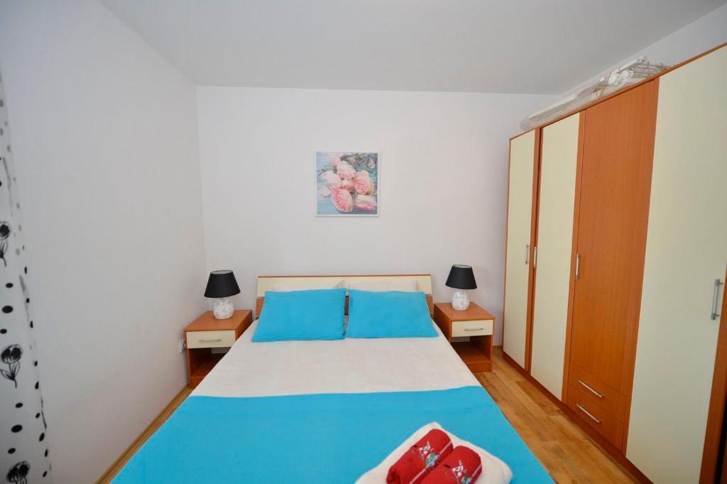 Доброта: Apartments Saint Stasije