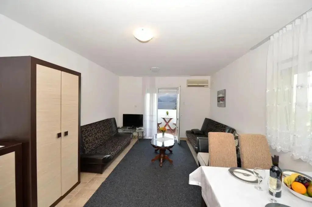 Доброта: Apartments Saint Stasije