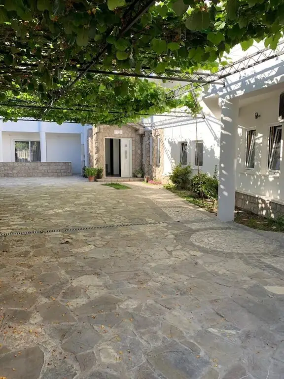 Бар: Apartments Dea