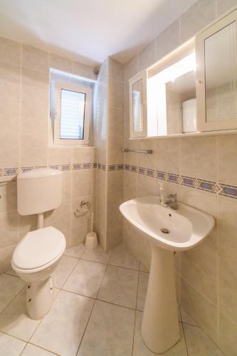 Свети-Стефан: Apartmani Steni