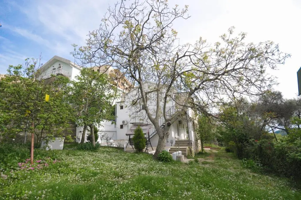 Бечичи: Guest House Vojinović