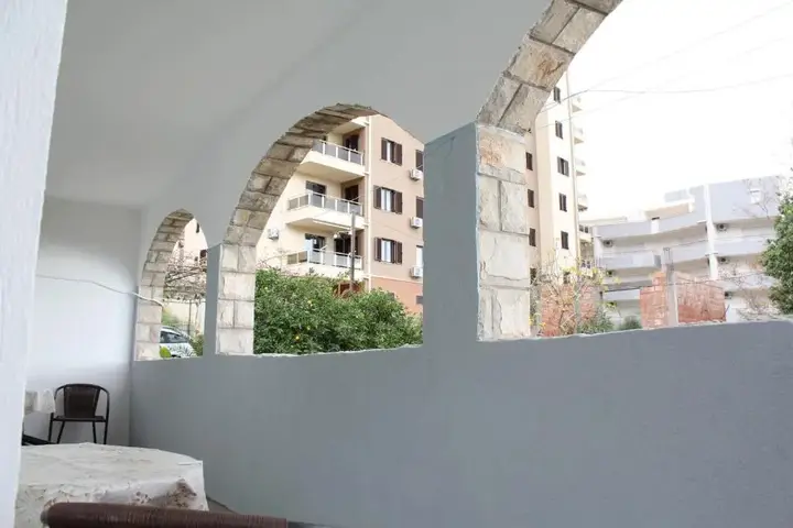 Бечичи: Guest House Vojinović