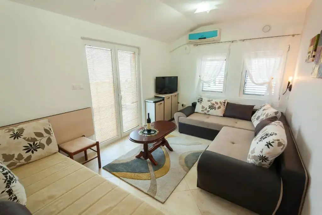 Будва: Apartments Mila Krimovica