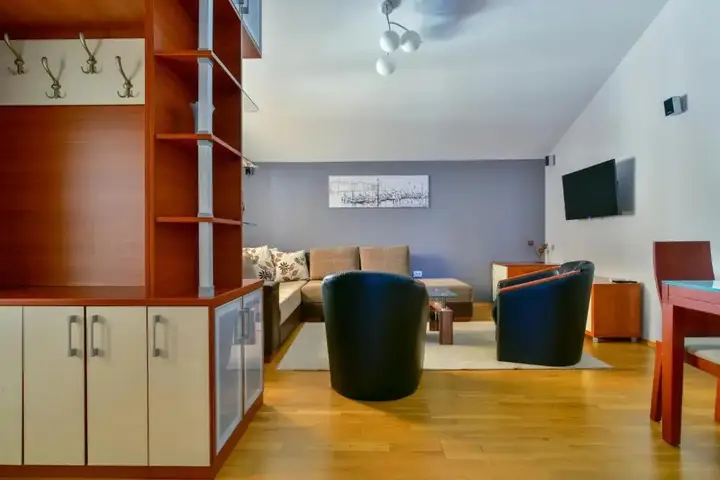 Петровац: Apartments Srzentic