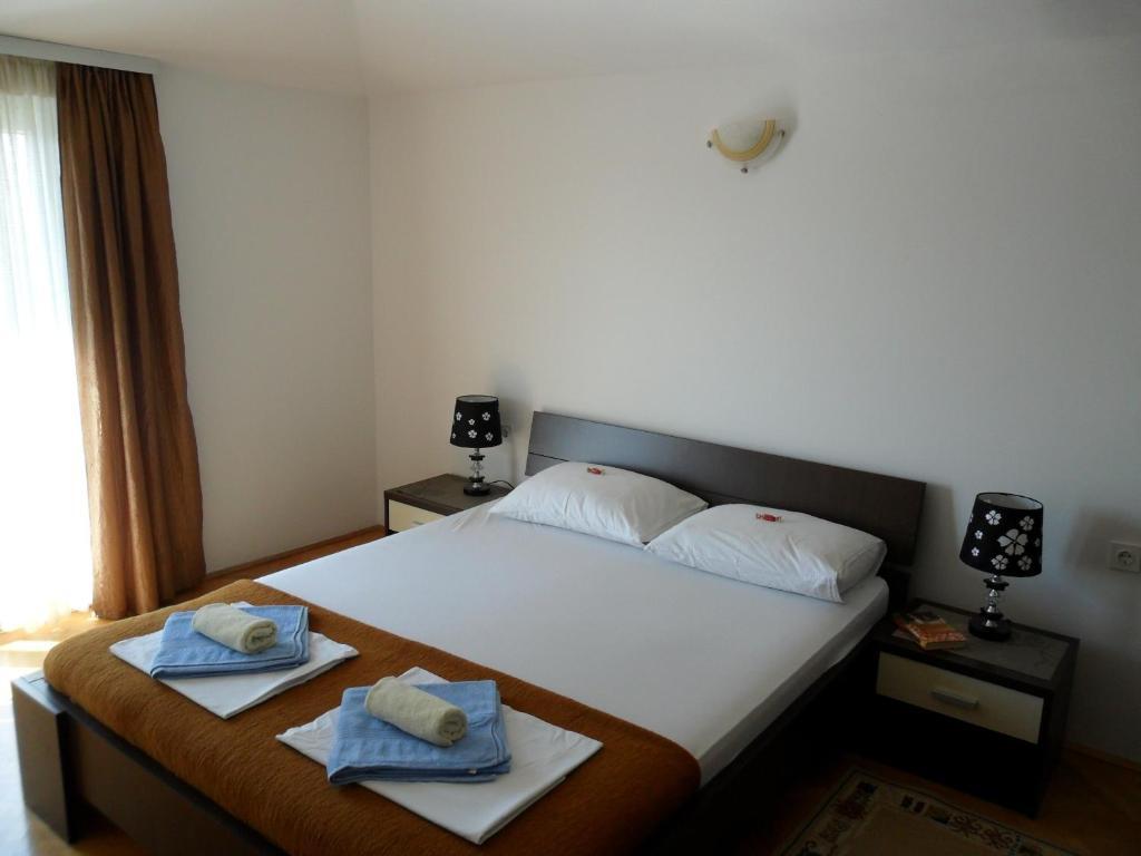 Пржно: Apartments Kalluka