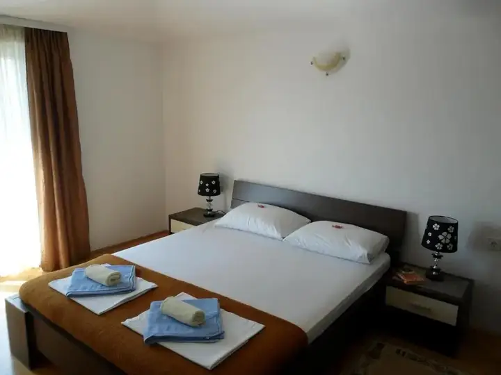 Пржно: Apartments Kalluka