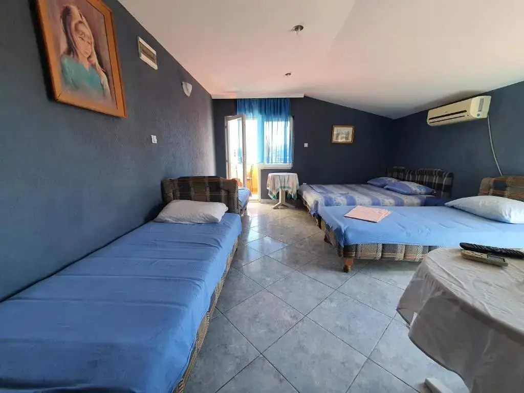 Добро Вода: Apartments Milka