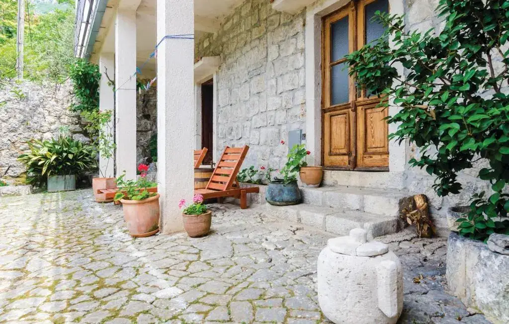Apartments in Rustic House — фото 1