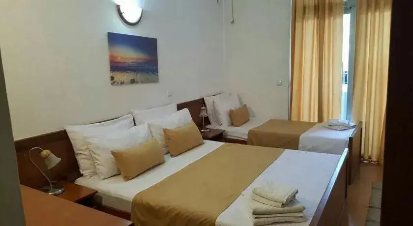Ульцинь: Hotel Dajti