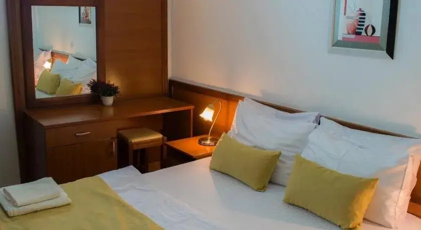 Ульцинь: Hotel Dajti