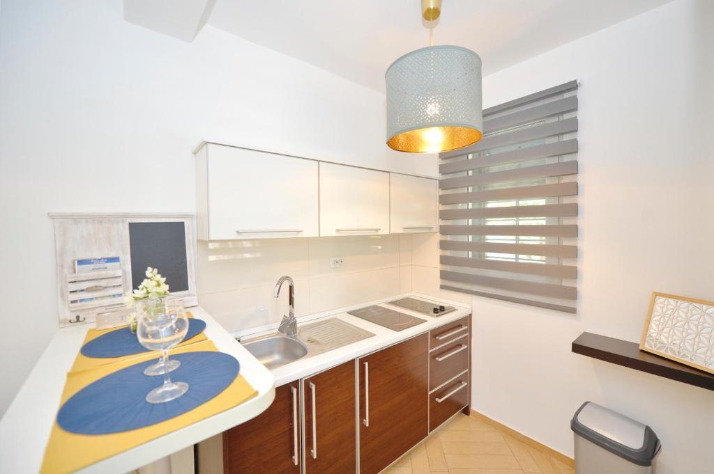 Доброта: Apartments Kriva Ulica