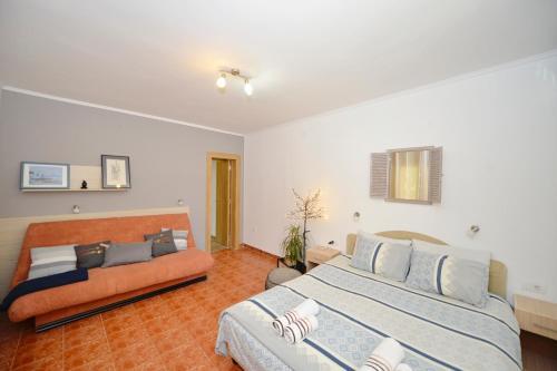 Доброта: Apartments Kriva Ulica