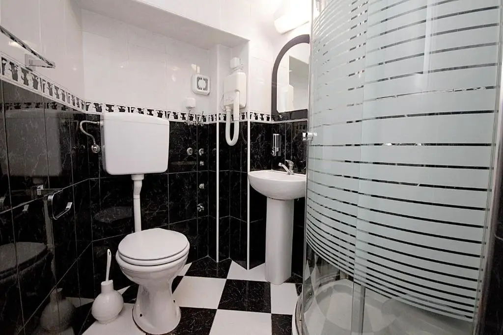 Сутоморе: Apartments Kruna Jovanovic