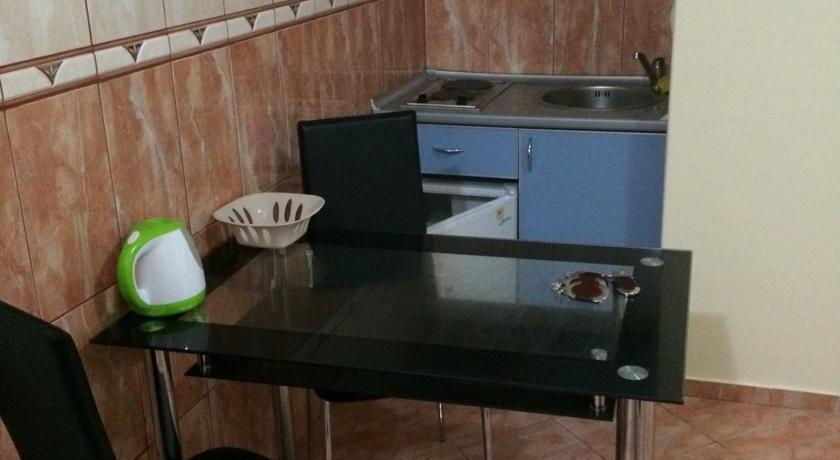 Тиват: Apartments Manojlović