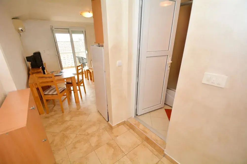 Тиват: Family Apartments