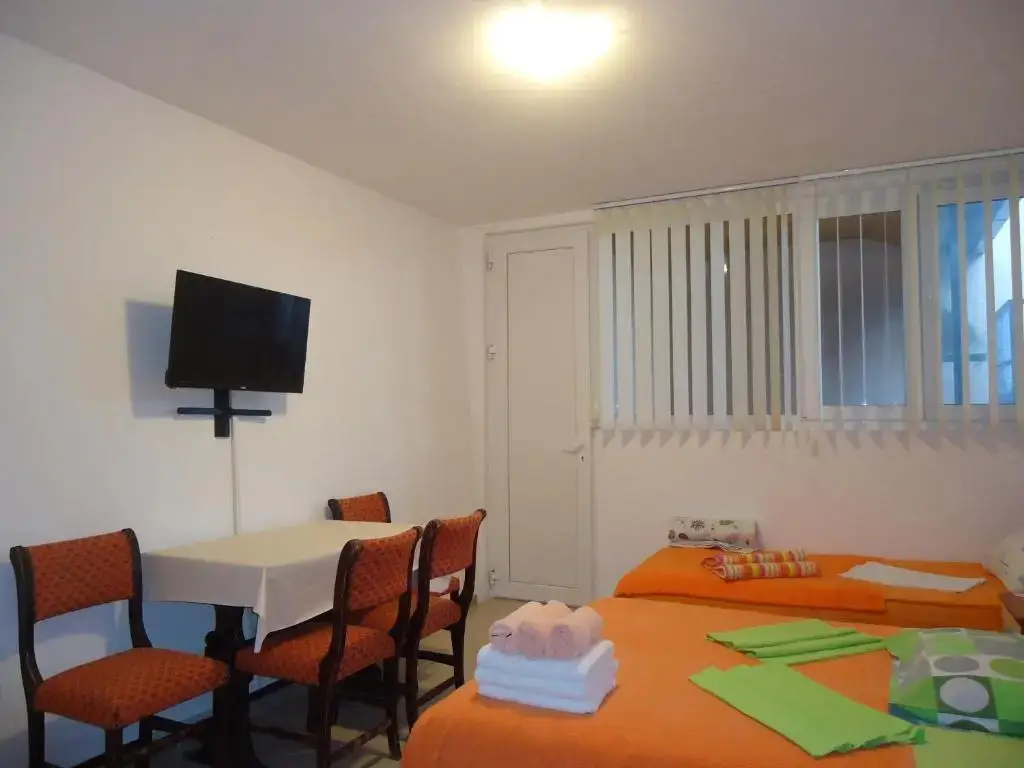 Херцег-Нови: Apartments Villa Micunovic