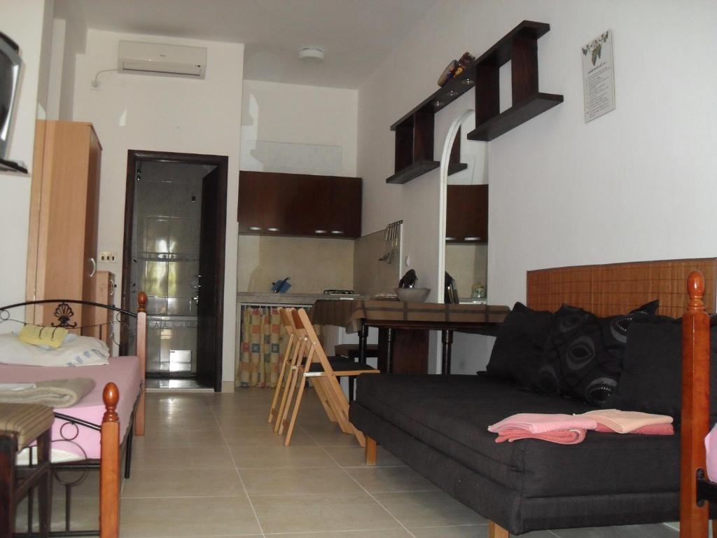 Баошичи: Apartments Colic
