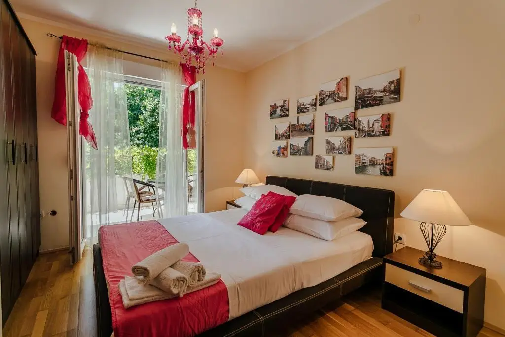 Херцег-Нови: Apartments Miljan i Ranko