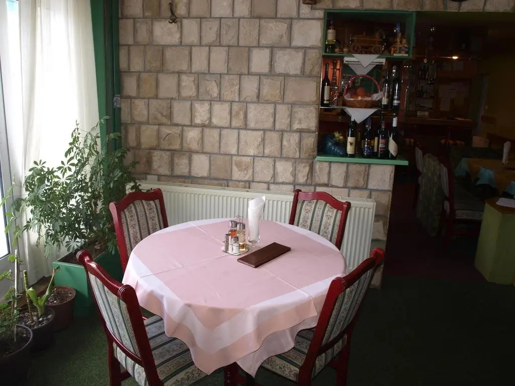 Жабляк: Hotel Javor
