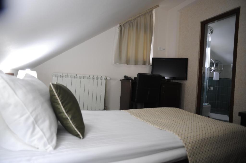 Никшич: Hotel Trebjesa