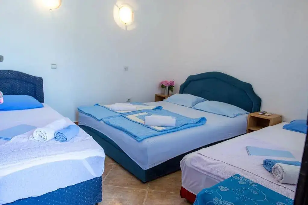 Радовичи: Apartments Sandra