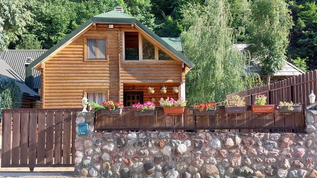 Колашин: Lodge House Tara