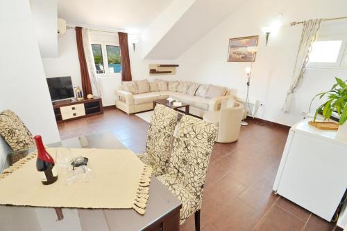 Тиват: Stradioti Apartments
