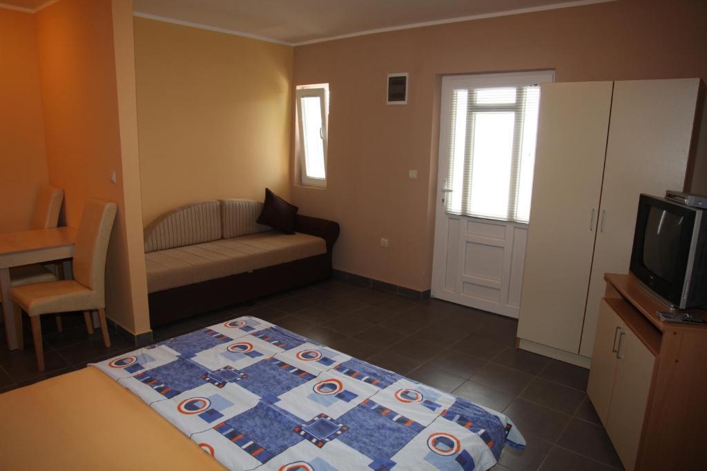 Тиват: Apartments Porto Lastva
