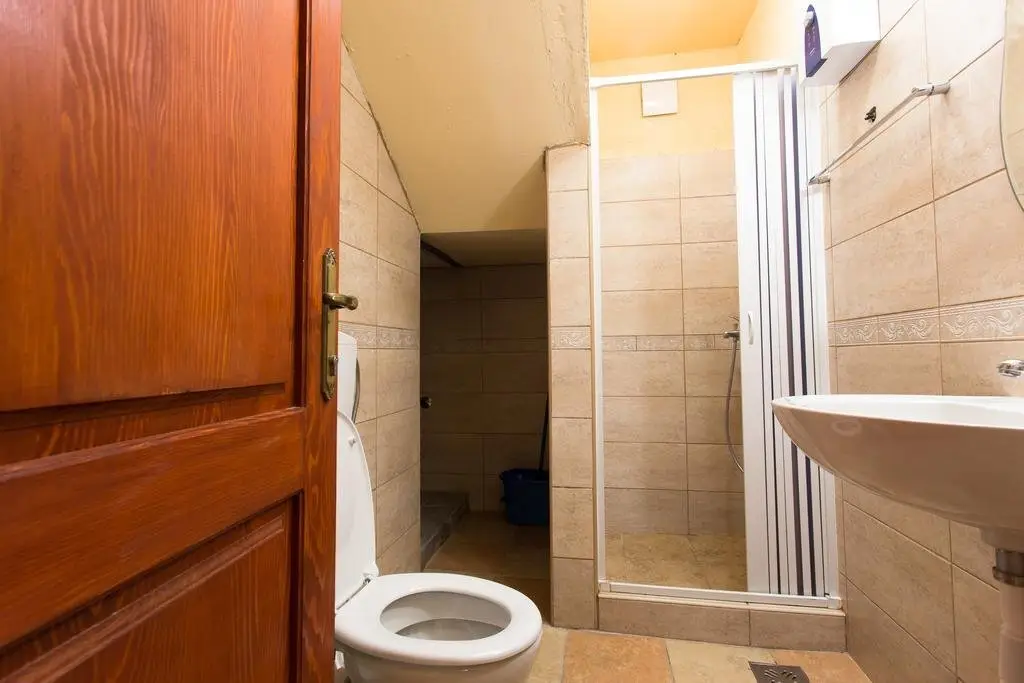Доброта: Hostel Old Town Kotor