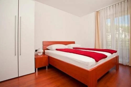 Будва: Sea-N-Sun Apartments
