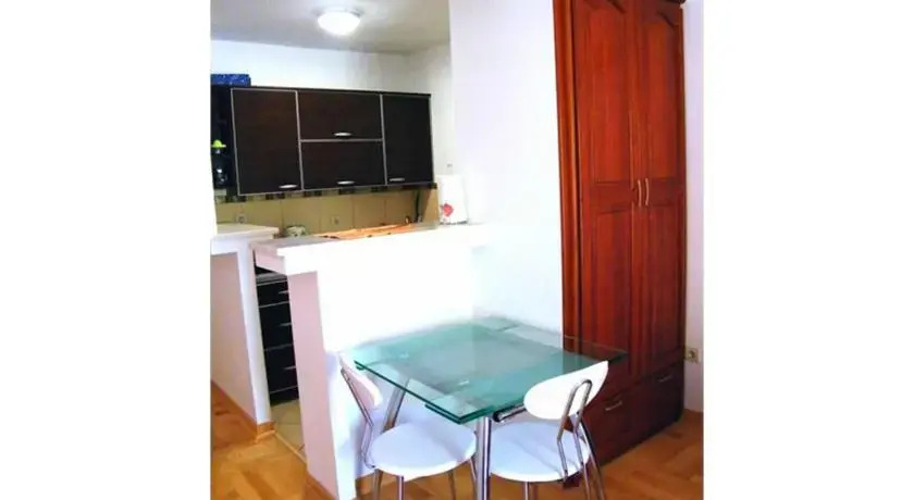 Будва: Sea-N-Sun Apartments