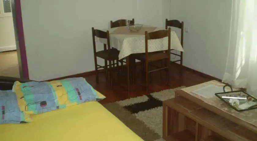 Будва: Zenović House