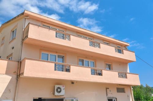 Будва: Apartments Bjelanovic