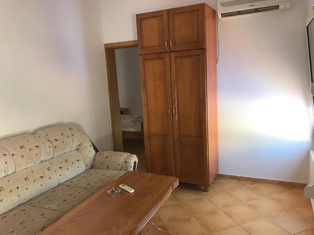 Бусат: Apartments De Lara