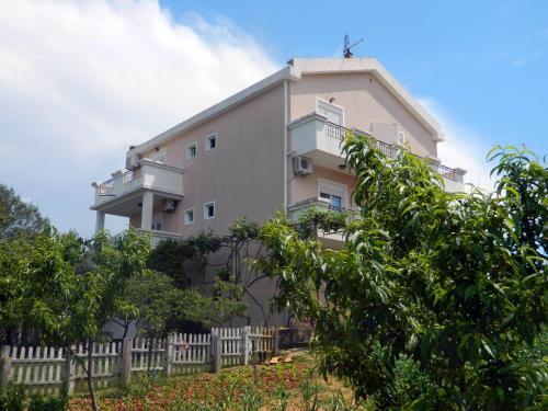 Будва: Apartments Villa Andjela