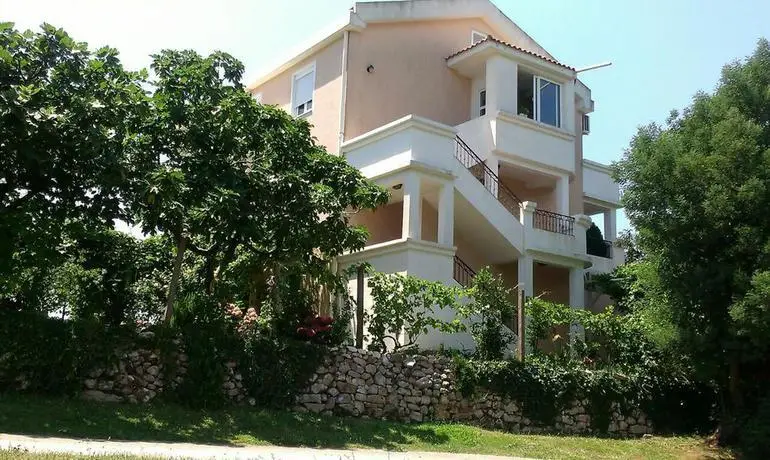 Будва: Apartments Villa Andjela