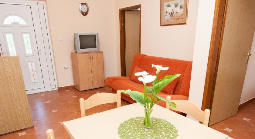 Кумбор: Apartments Batricevic
