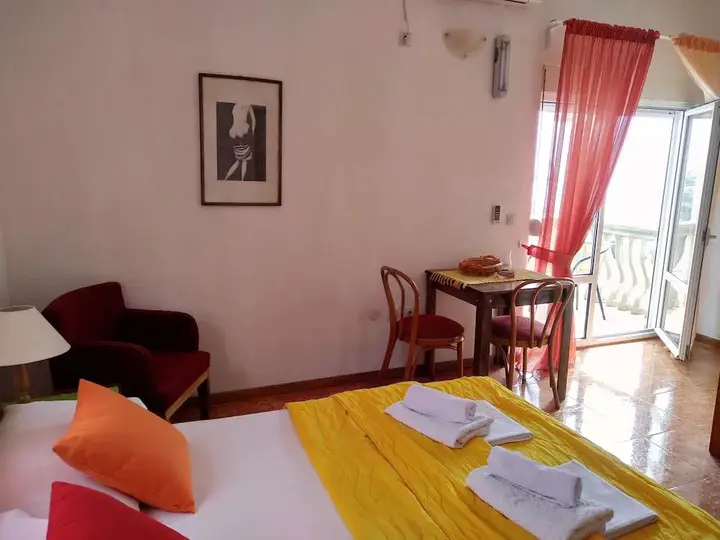 Бусат: Majero Apartments