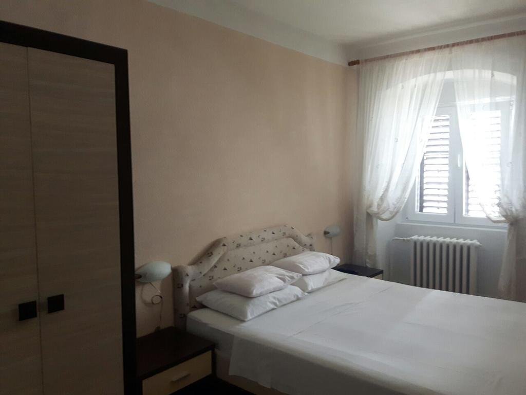Доброта: Hotel Pana