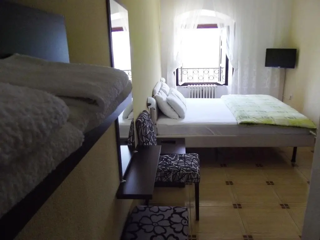 Доброта: Hotel Pana