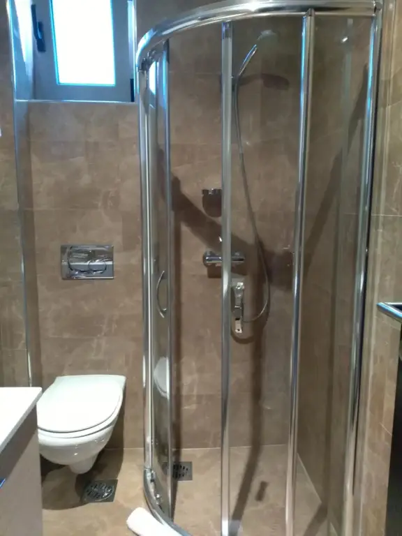 Петровац: Vila V Lux