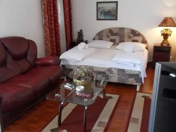 Подгорица: Hotel Lovcen