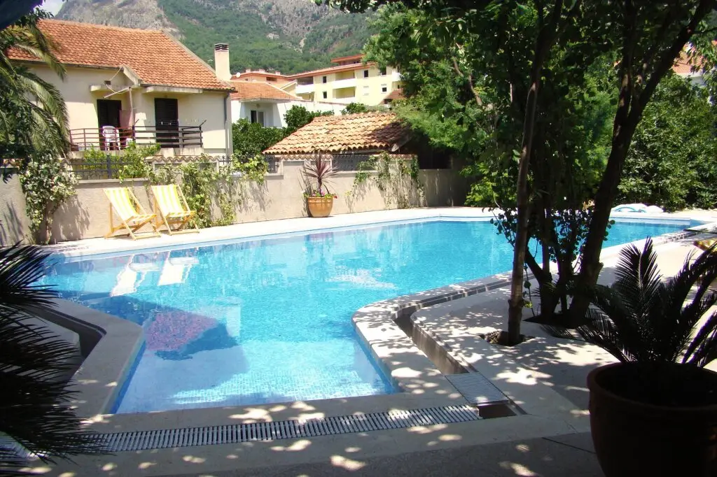 Будва: Hotel Dubrava