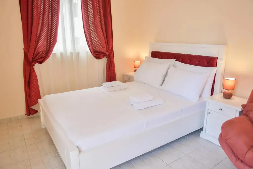 Будва: Hotel Podostrog