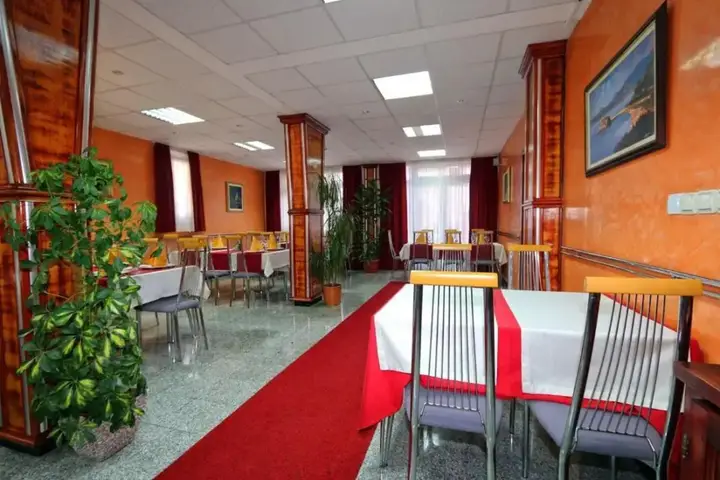 Будва: Hotel Podostrog
