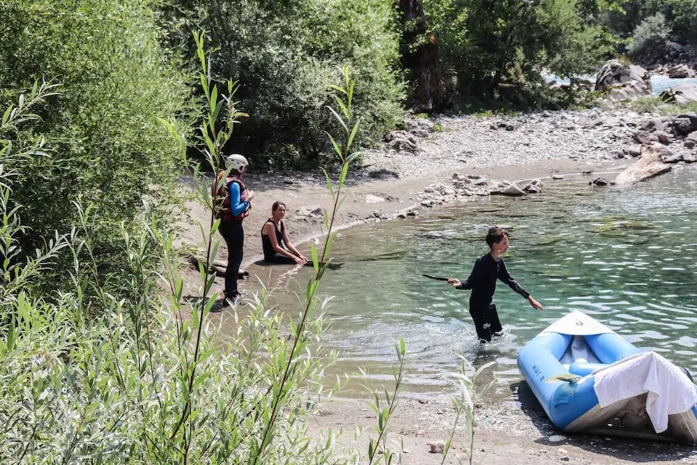 Плужине: Grab Ethno Village and Camp