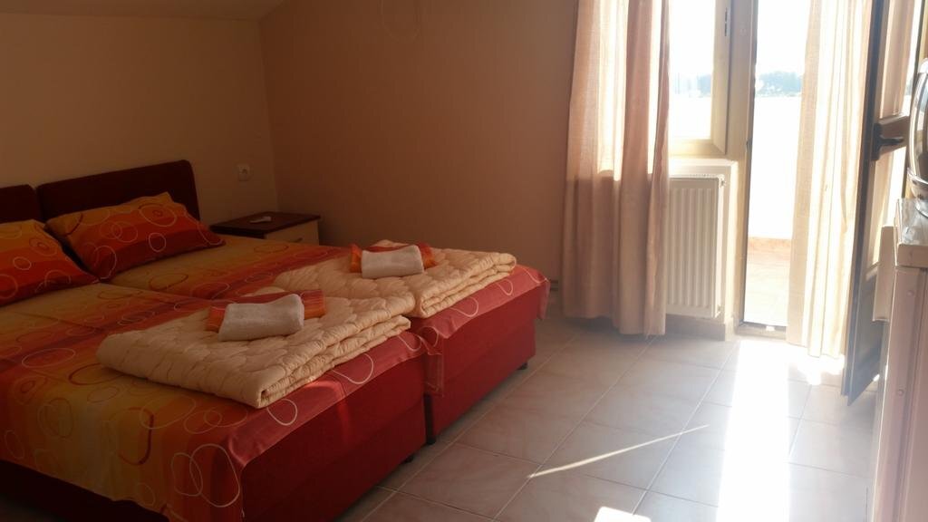 Бар: Hotel Adria